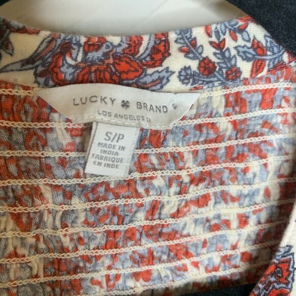 Lucky Brand Red Gray Floral Blouse Sz Small - Picture 8 of 9